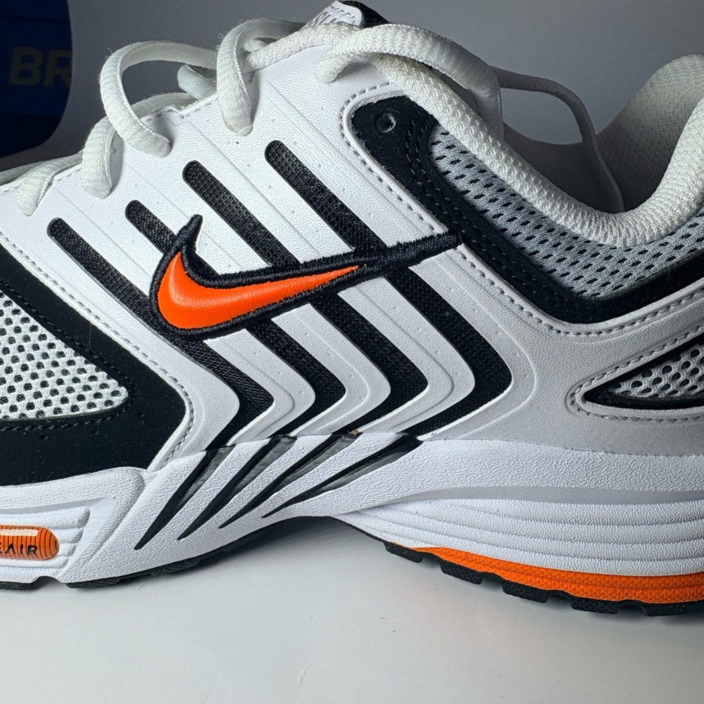 Brand New In The Box. Classic 2005 Nike Air Pegasus. Mens Size 11. 🔥🔥🔥 - Picture 5 of 12